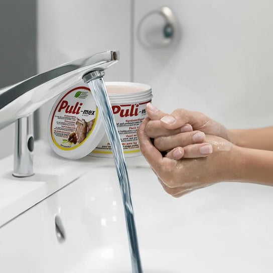 Hände waschen mit der Puli-Mex Handwaschpaste