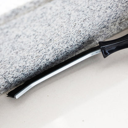 Bad Fugen reinigen mit der Fugenreiniger Bürste