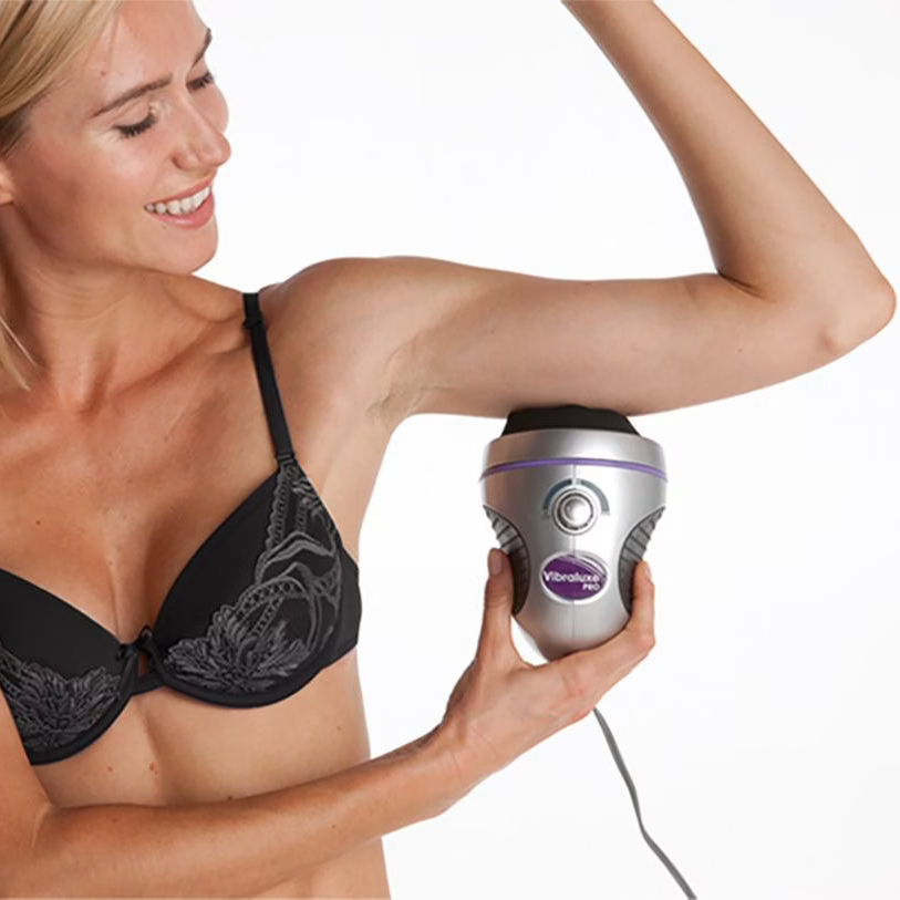 Winkearme straffen mit dem Vibraluxe Pro Massagegerät